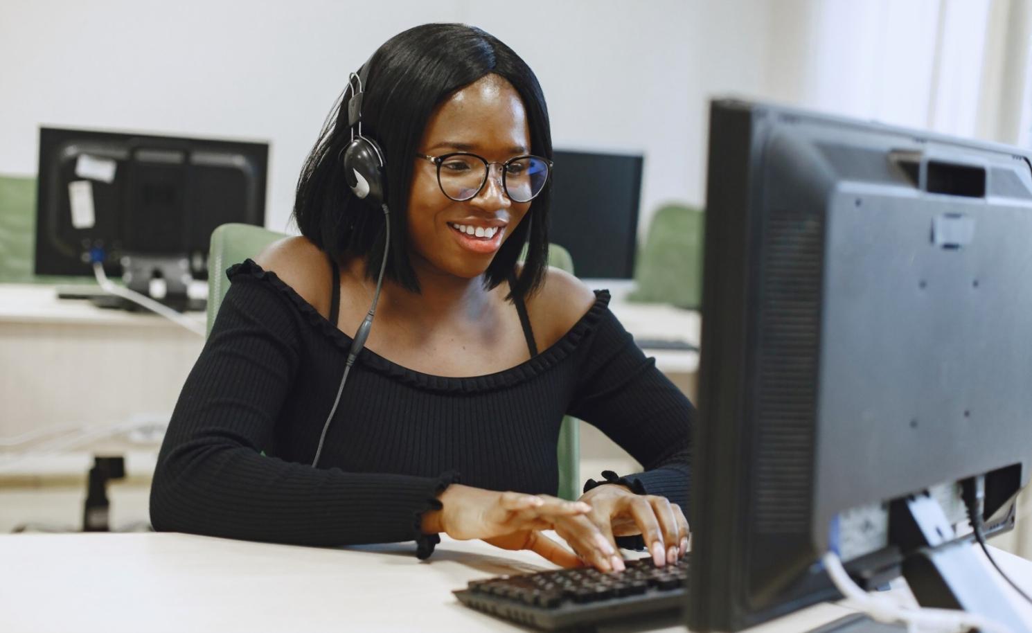 Responsive web design development workspace in Taipei