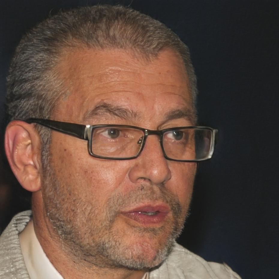 Dragomir Sokač, UX Designer at voltlightwave